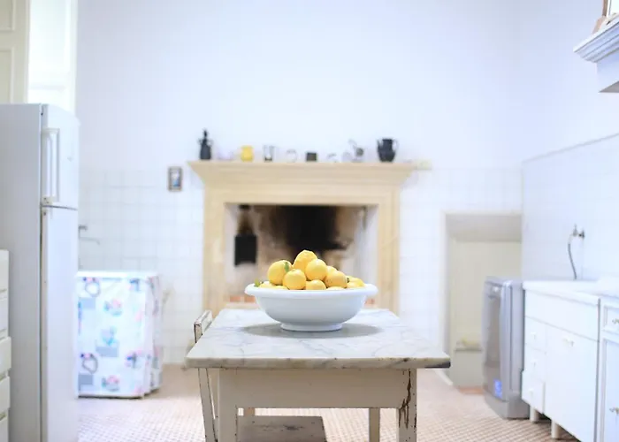 Dimora Lanzilao 度假居 *